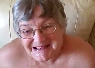 Old lady swallows the load after sex